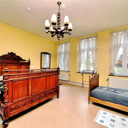 Hébergement de vacances Stylish With Sauna Mesnil-Saint-Blaise